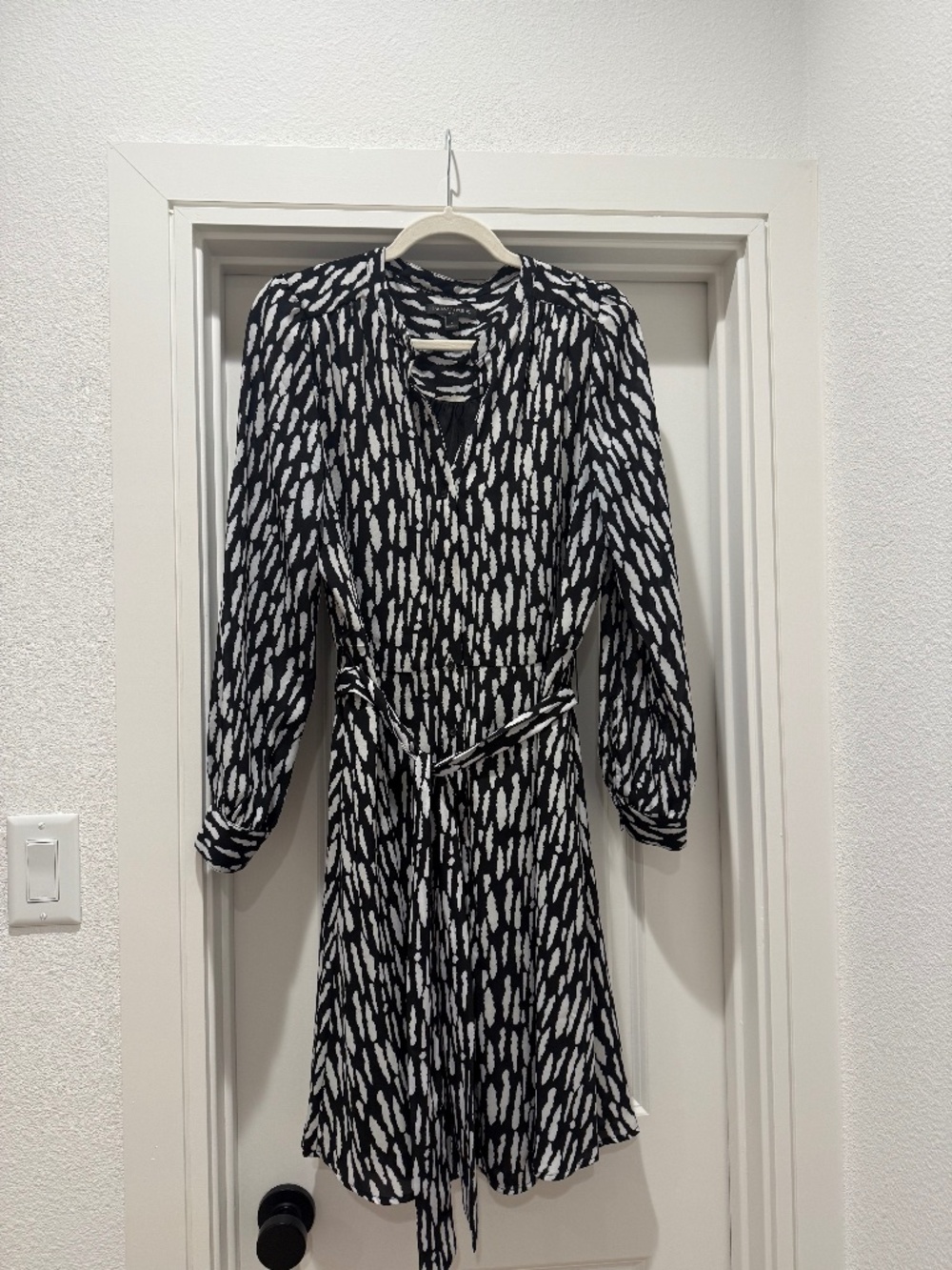 Banana Republic Tie Waste Long Sleeve Dress L